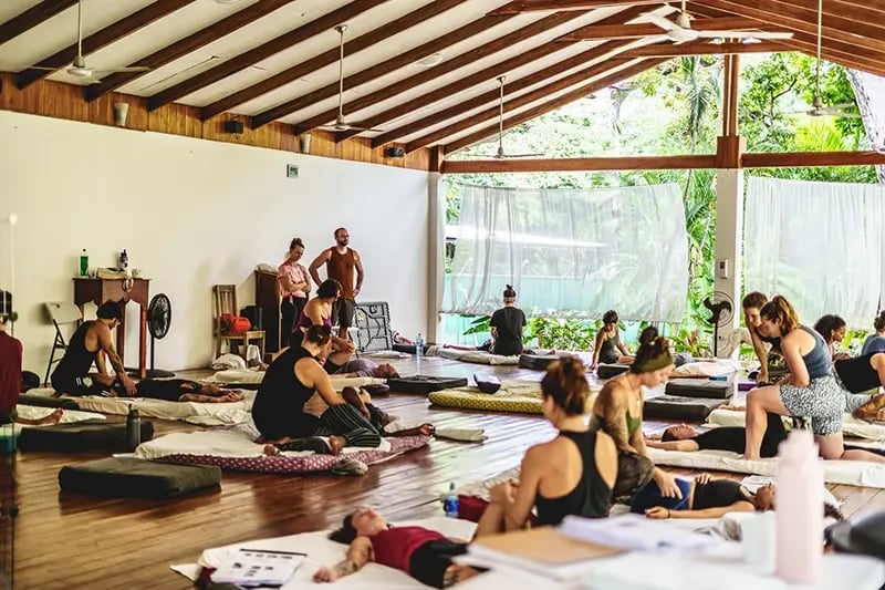 Thai massage ceu at costa rica school of massage therapy (1)