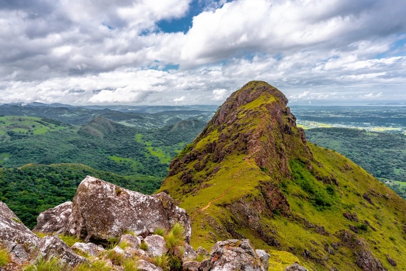 cerro pelado hiking trail in guanacaste
